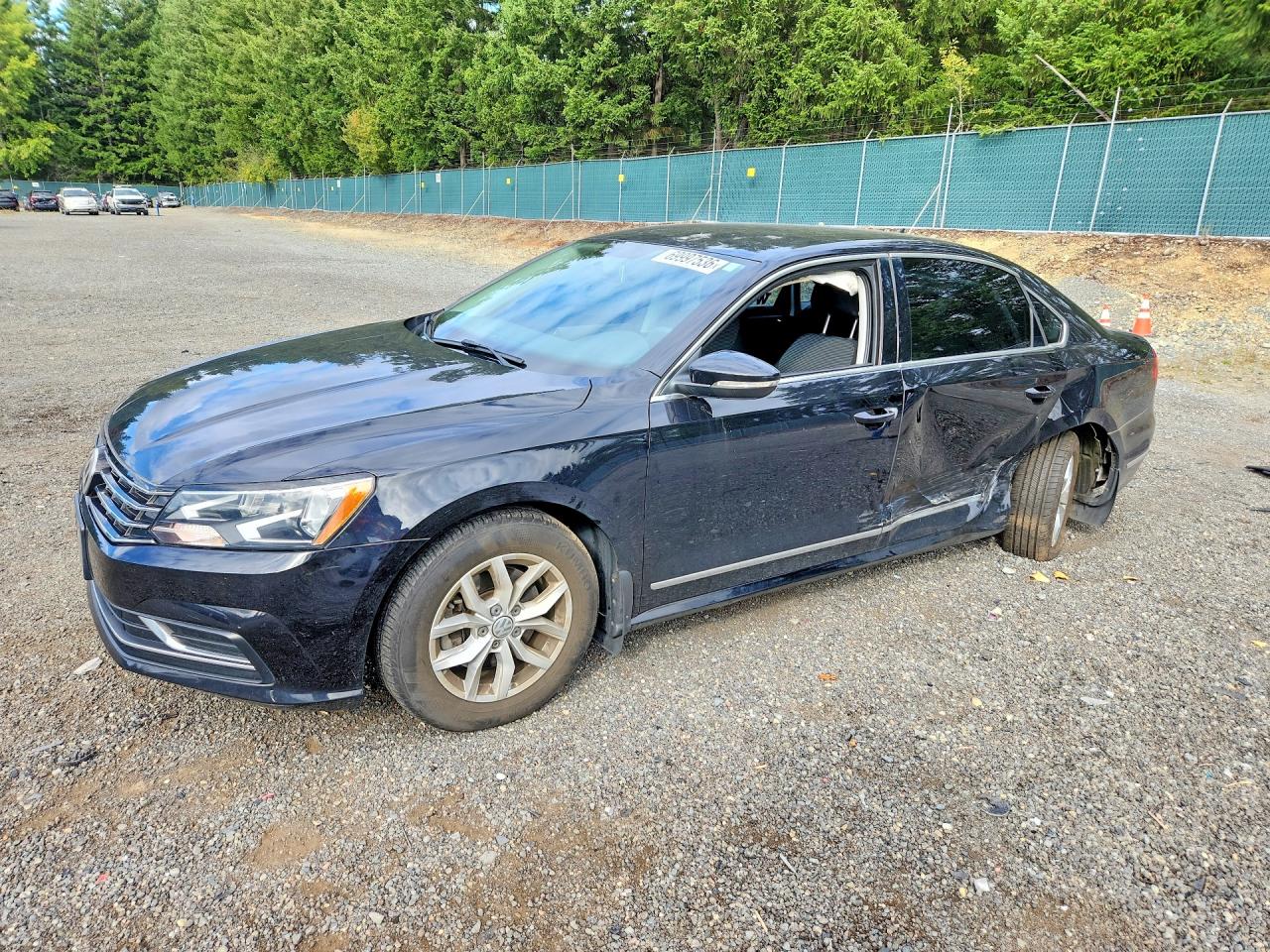 2017 VOLKSWAGEN PASSAT S | 1VWAT7A3XHC008448 | UPCARS