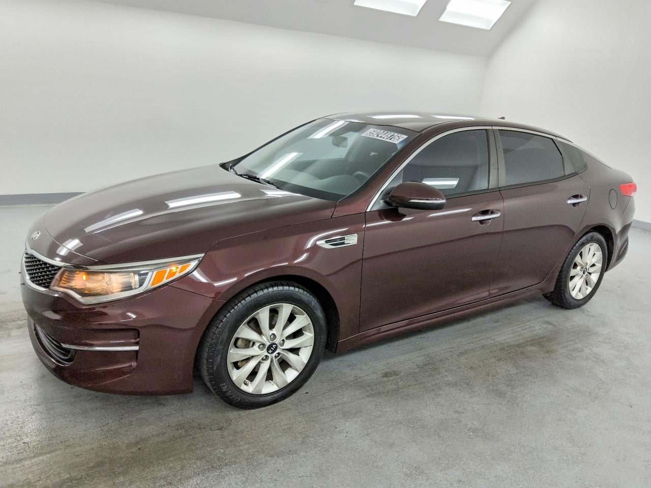 2018 KIA OPTIMA LX | 5XXGT4L31JG274603 | UPCARS