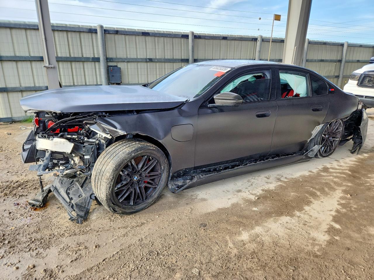 2025 BMW M5 | WBS83FK02SCT94024 | UPCARS