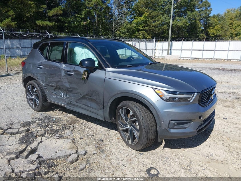 2019 VOLVO XC40 T4 R-DESIGN | YV4AC2HM4K2106521 | UPCARS