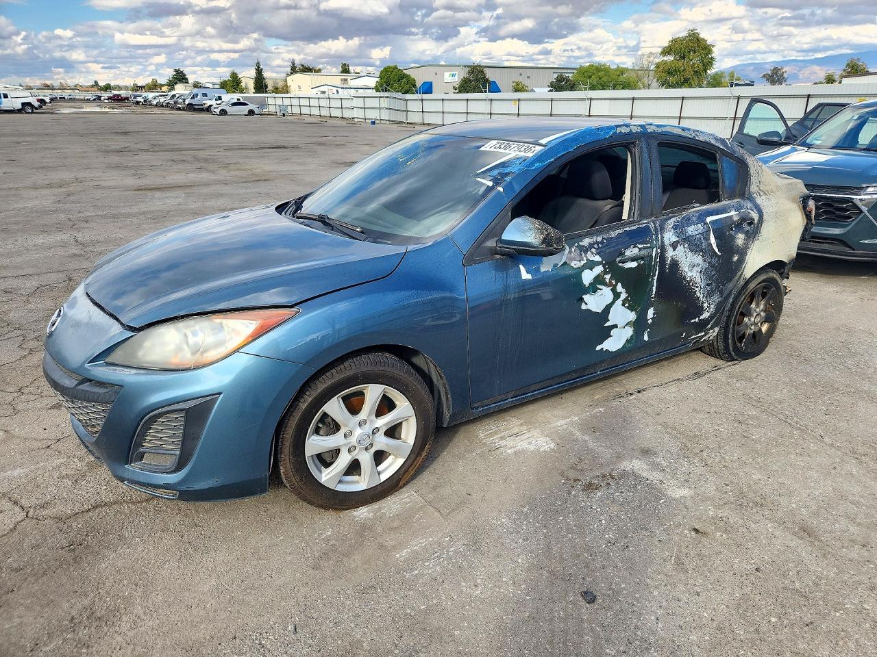 2011 MAZDA 3 I | JM1BL1VF5B1470394 | UPCARS