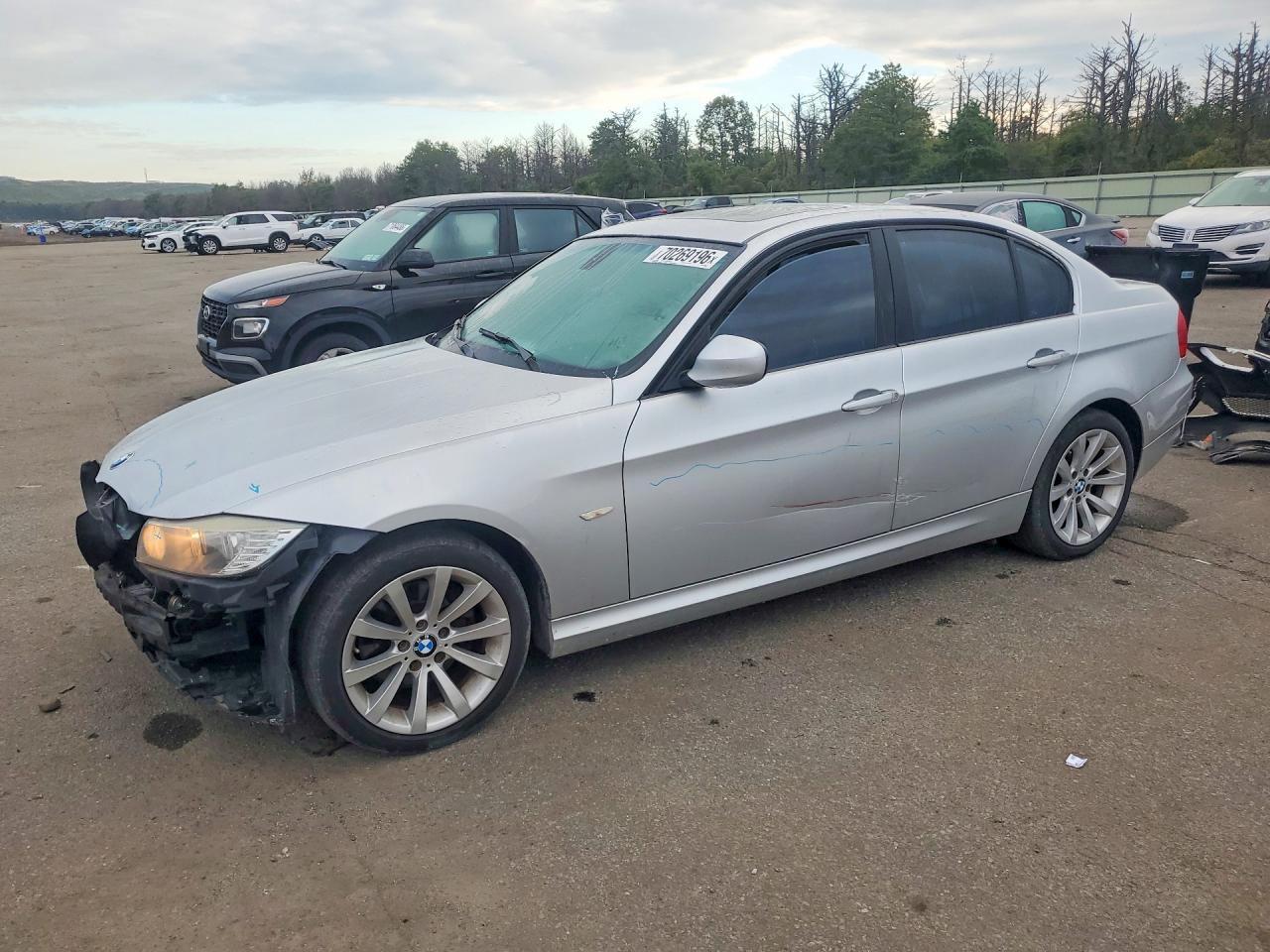 2011 BMW 3 SERIES I | WBAPH7C59BE850638 | UPCARS