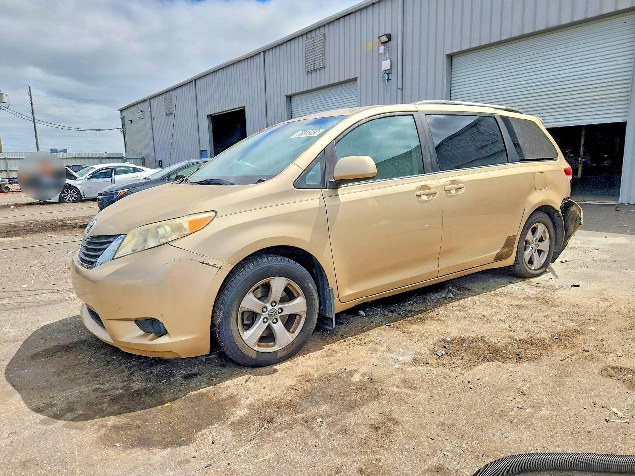 2011 TOYOTA SIENNA LE | 5TDKK3DC0BS122222 | UPCARS