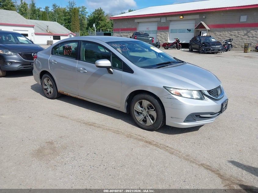 2015 HONDA CIVIC LX | 19XFB2F50FE044132 | UPCARS