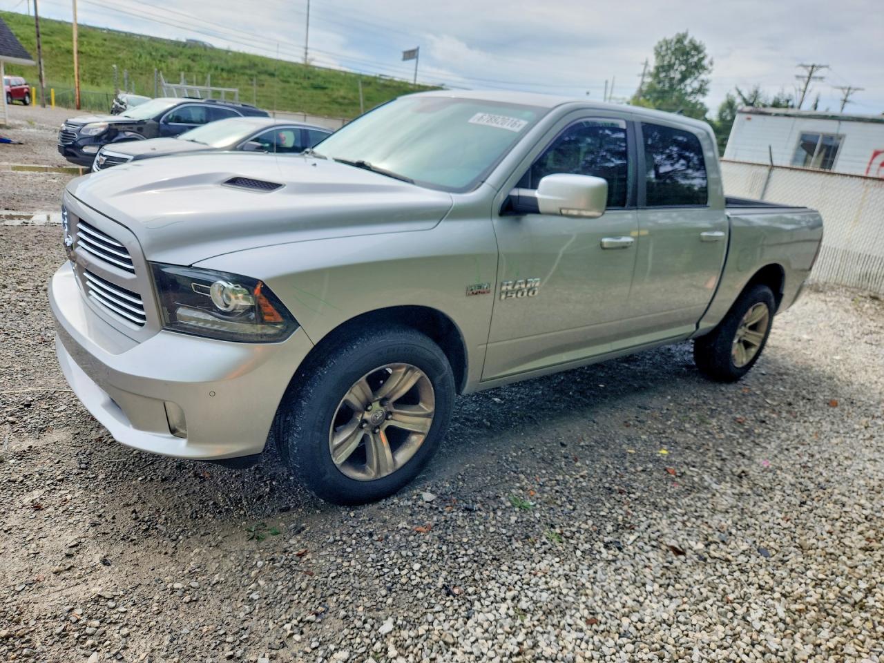 2016 RAM 1500 SPORT | 1C6RR7MT2GS271660 | UPCARS