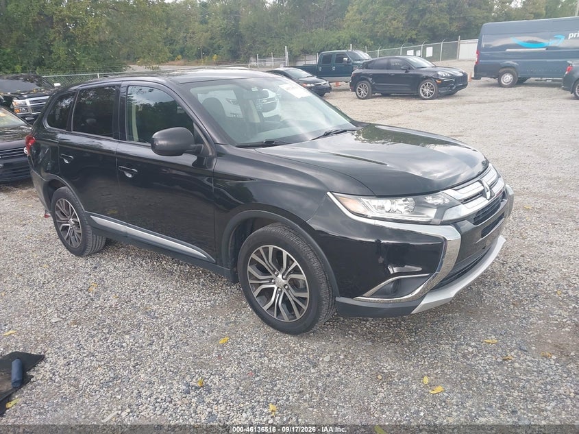 2018 MITSUBISHI OUTLANDER ES | JA4AZ3A33JJ000682 | UPCARS