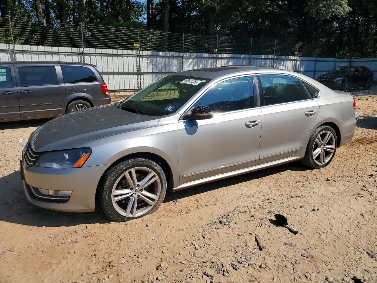 2012 VOLKSWAGEN PASSAT SEL | 1VWCM7A39CC104375 | UPCARS