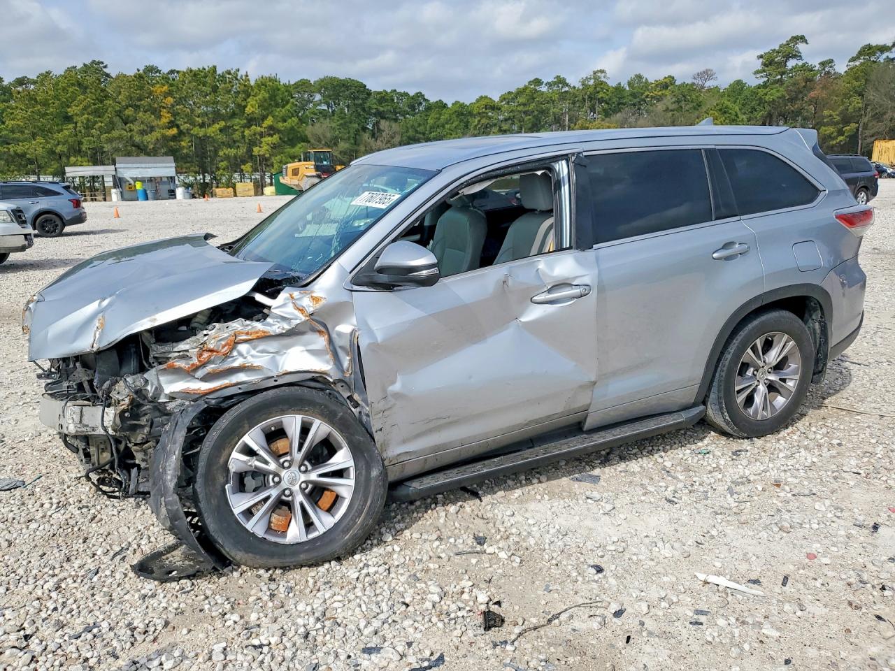 2015 TOYOTA HIGHLANDER XLE | 5TDKKRFHXFS105364 | UPCARS