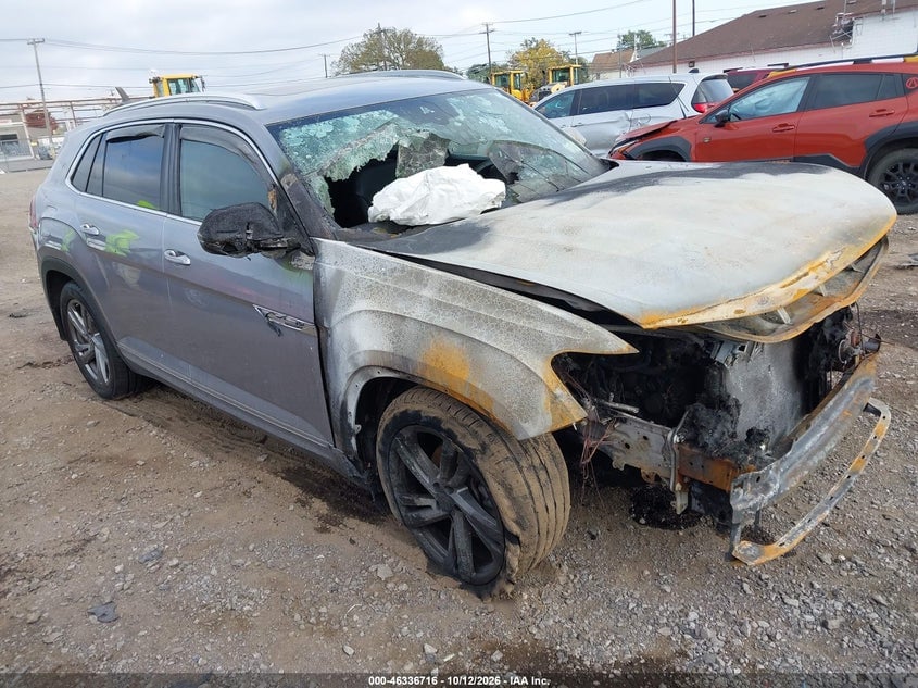 2024 VOLKSWAGEN ATLAS CROSS SPORT 2.0T SEL R-LINE | 1V2AE2CA7RC203287 | UPCARS