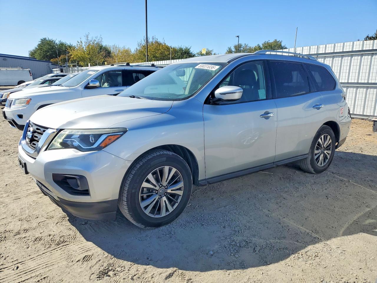 2018 NISSAN PATHFINDER SV | 5N1DR2MN0JC608198 | UPCARS
