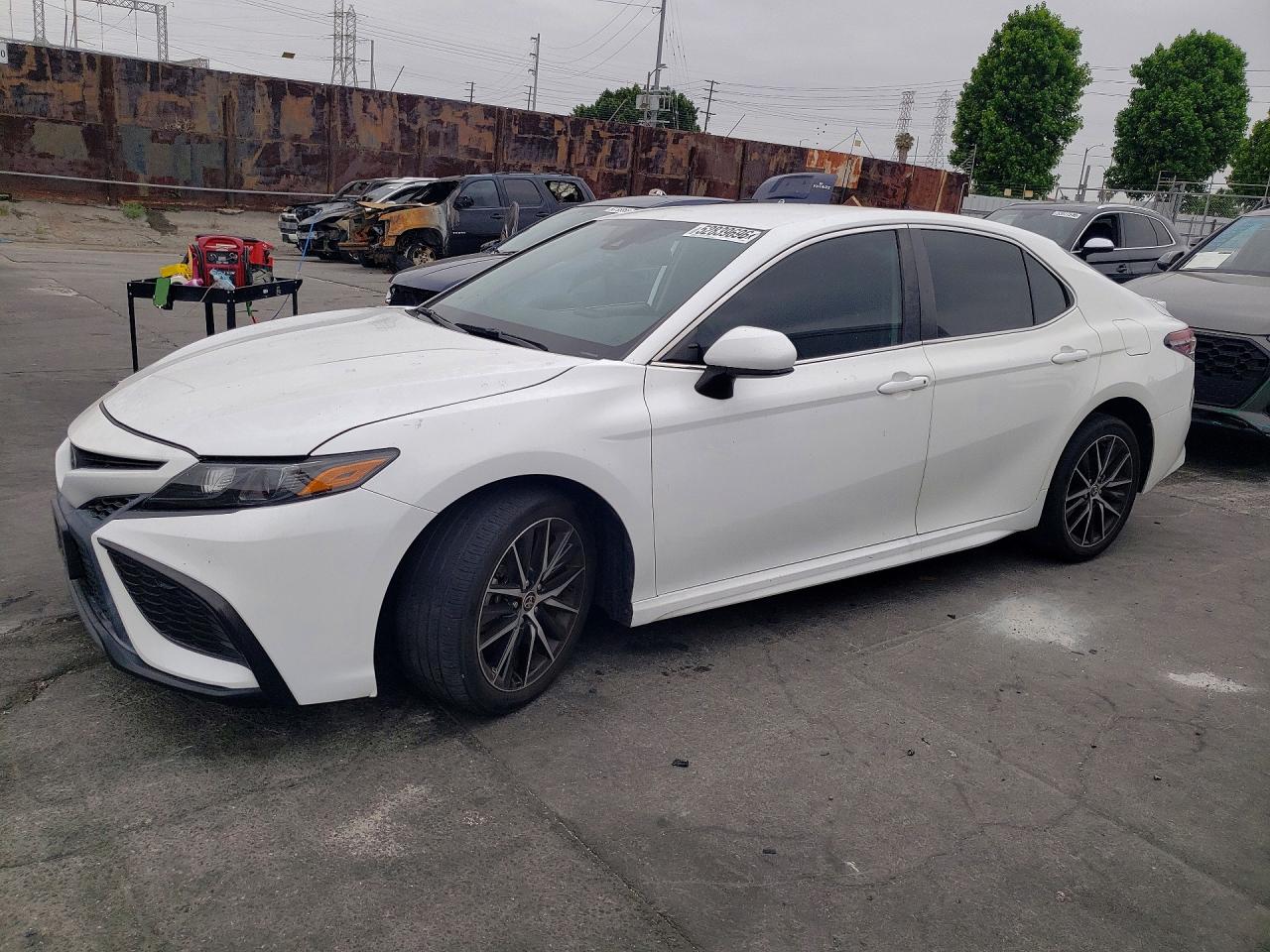 2021 TOYOTA CAMRY SE | 4T1G11AK1MU570651 | UPCARS