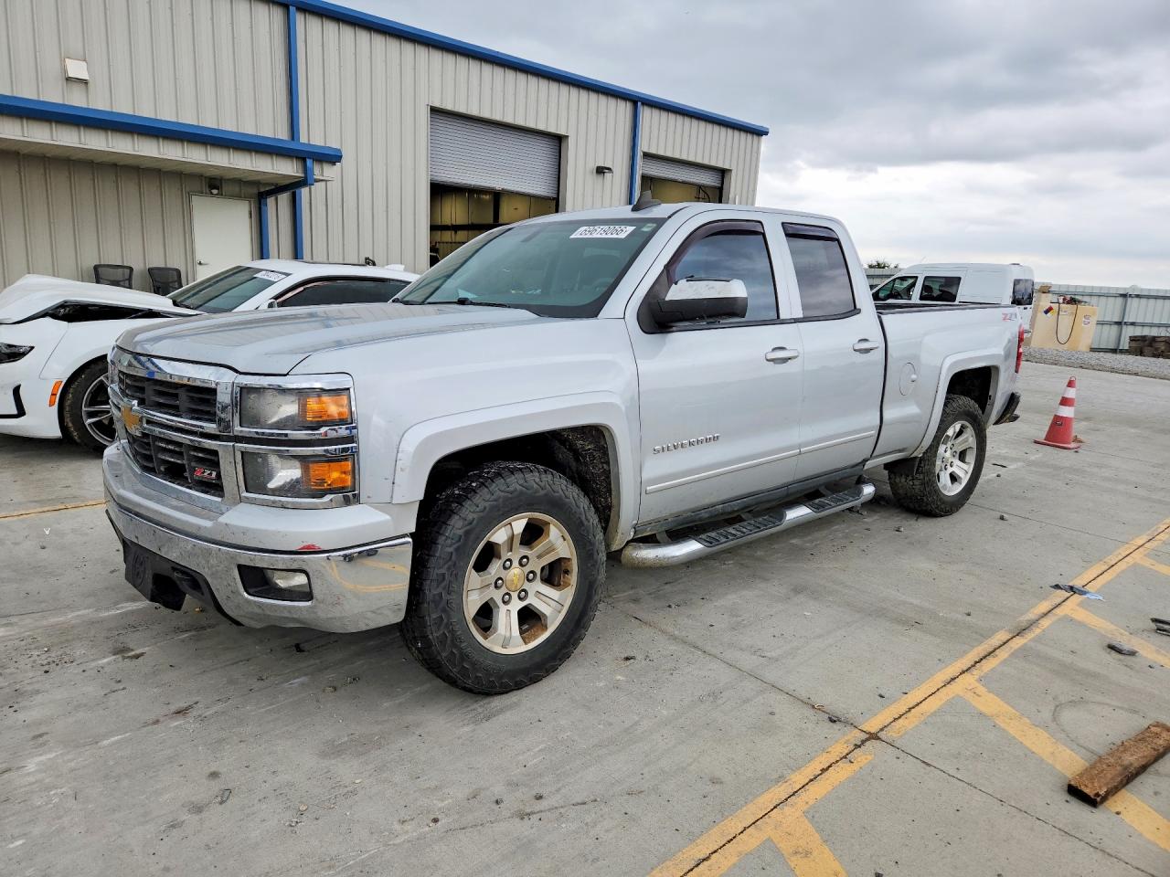 2015 CHEVROLET SILVERADO K1500 LT | 1GCVKREC4FZ414846 | UPCARS