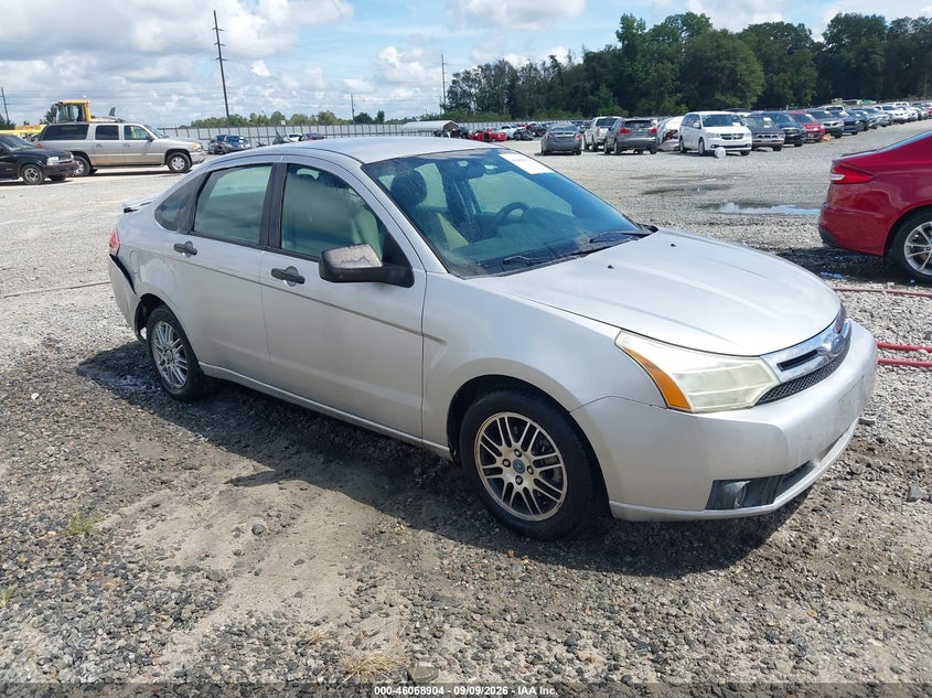 2011 FORD FOCU SE | 1FAHP3FN1BW174197 | UPCARS