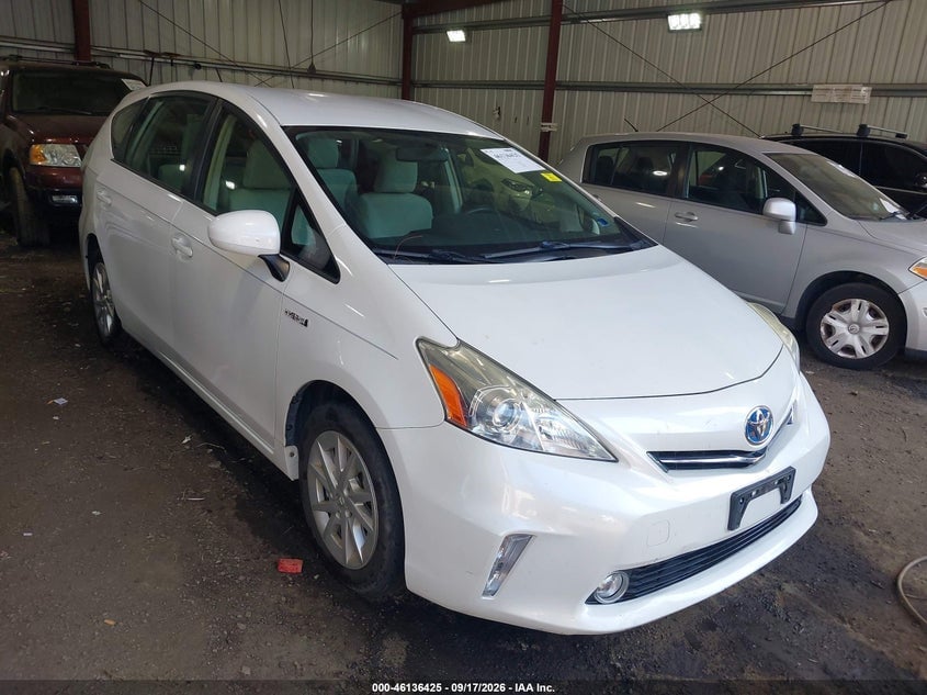 2014 TOYOTA PRIUS V TWO | JTDZN3EU2E3302417 | UPCARS