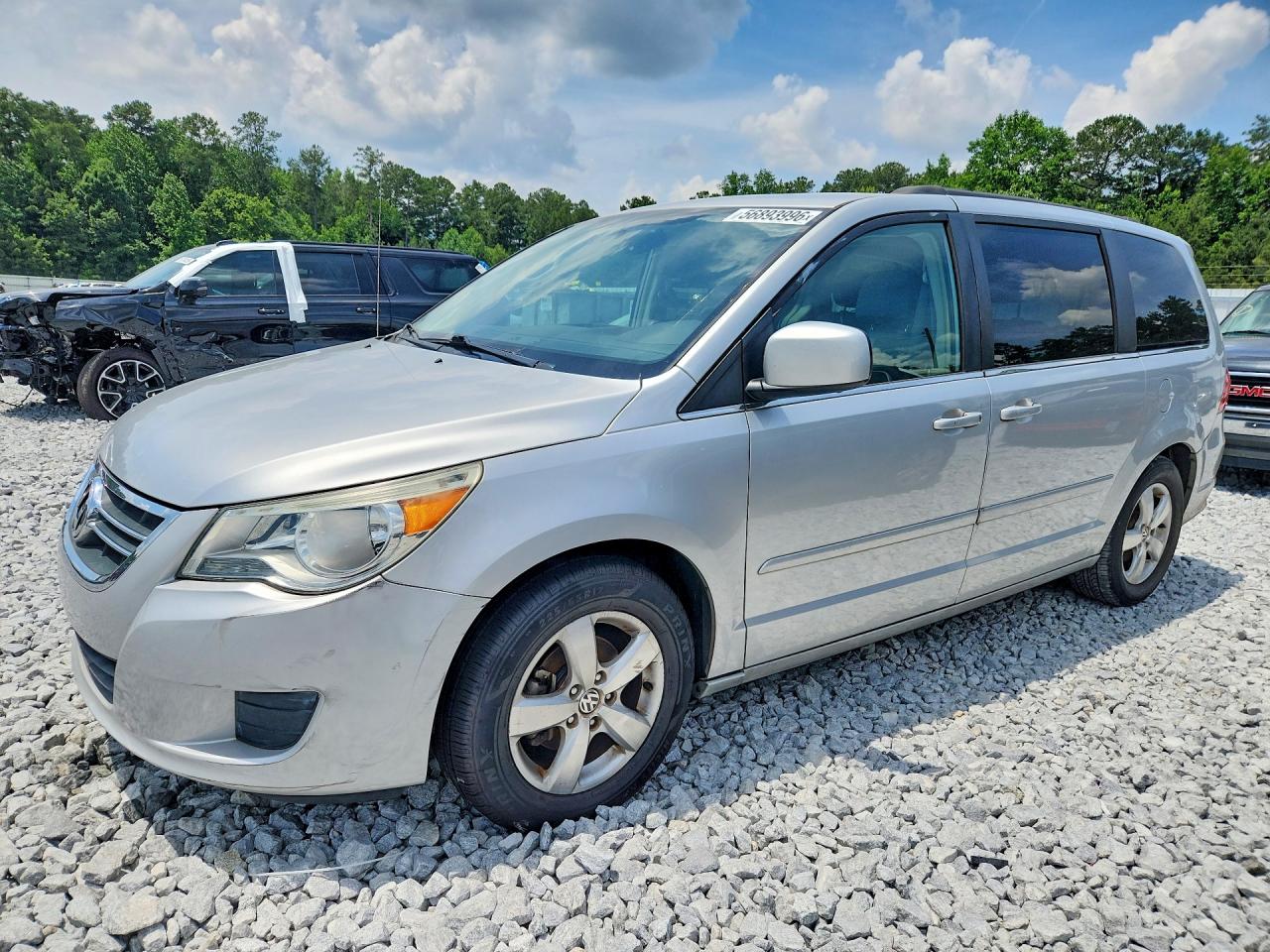 2011 VOLKSWAGEN ROUTAN SEL | 2V4RW5DGXBR750188 | UPCARS