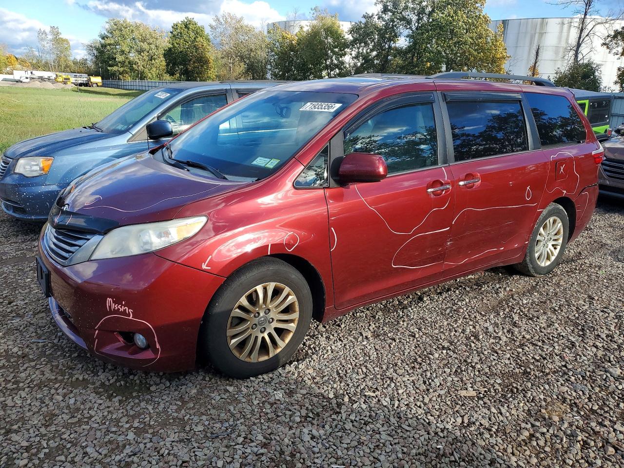 2015 TOYOTA SIENNA XLE 8-PASSENGER | 5TDYK3DC1FS581792 | UPCARS