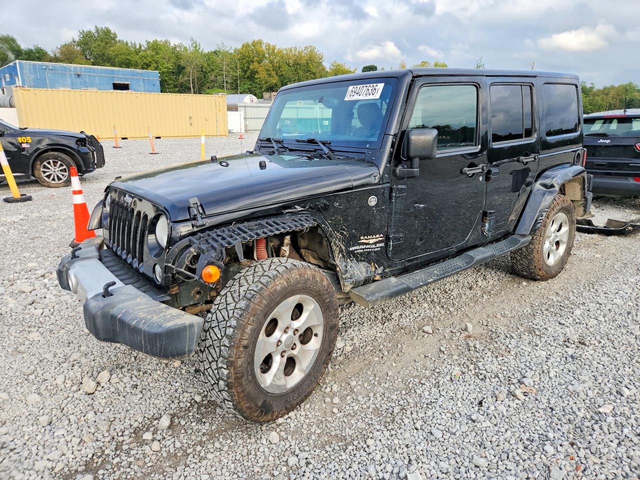 2015 JEEP WRANGLER SAHARA | 1C4BJWEGXFL536766 | UPCARS