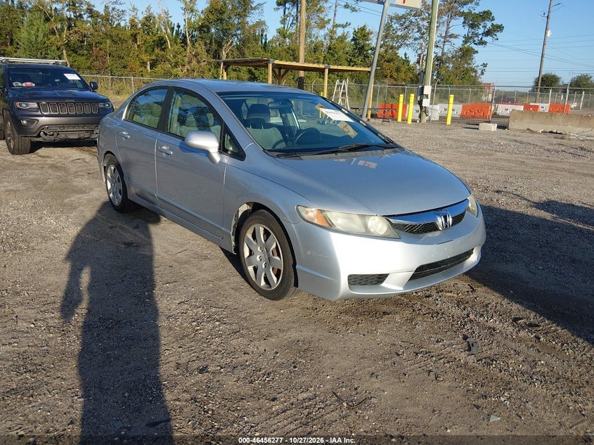 2011 HONDA CIVIC LX | 19XFA1F58BE025965 | UPCARS