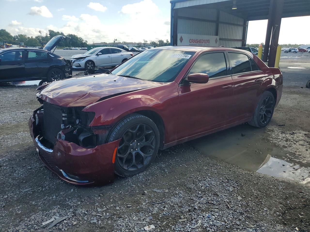 2019 CHRYSLER 300 S | 2C3CCABG3KH693945 | UPCARS