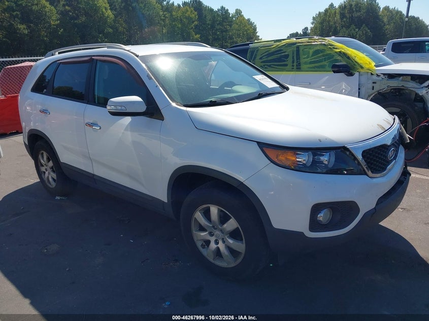 2011 KIA SORENTO LX | 5XYKT4A14BG090071 | UPCARS