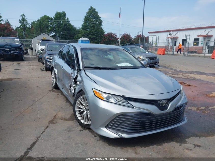 2018 TOYOTA CAMRY XLE | 4T1B11HK6JU008210 | UPCARS