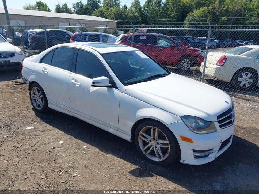 2014 MERCEDES-BENZ C 250 SPORT | WDDGF4HB2EA964469 | UPCARS