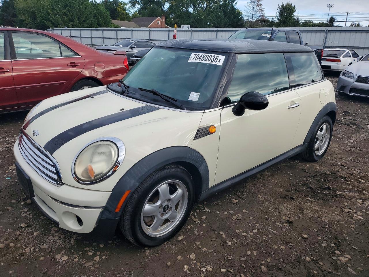 2010 MINI COOPER | WMWMF3C56ATZ64480 | UPCARS