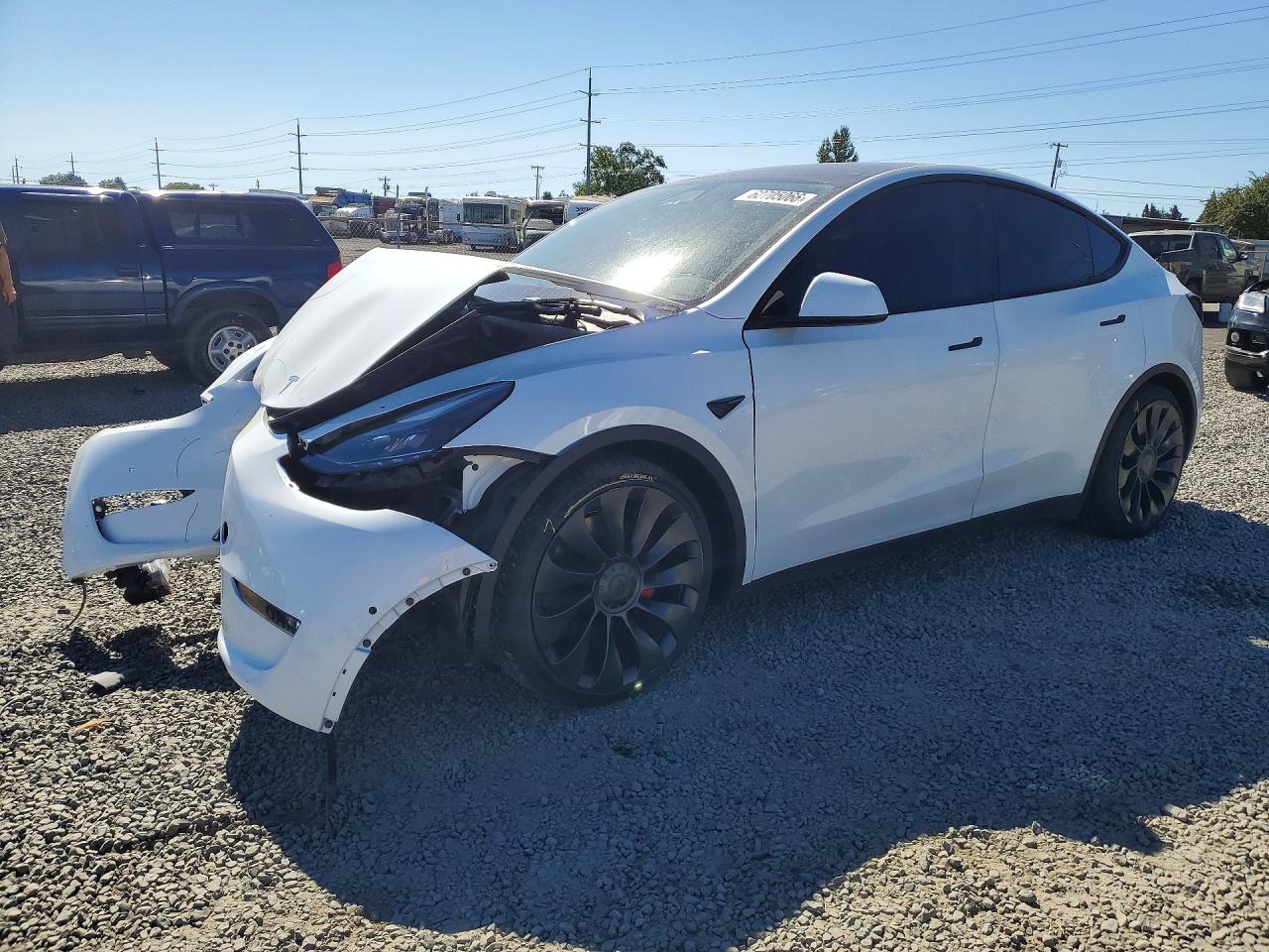 2022 TESLA MODEL Y | 7SAYGDEF2NF446701 | UPCARS