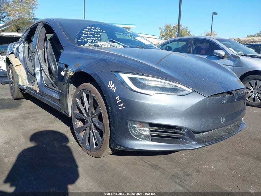 2020 TESLA MODEL S LONG RANGE DUAL MOTOR ALL-WHEEL DRIVE/LONG RANGE PLUS DUAL MOTOR ALL-WHEEL DRIVE | 5YJSA1E29LF379723 | UPCARS