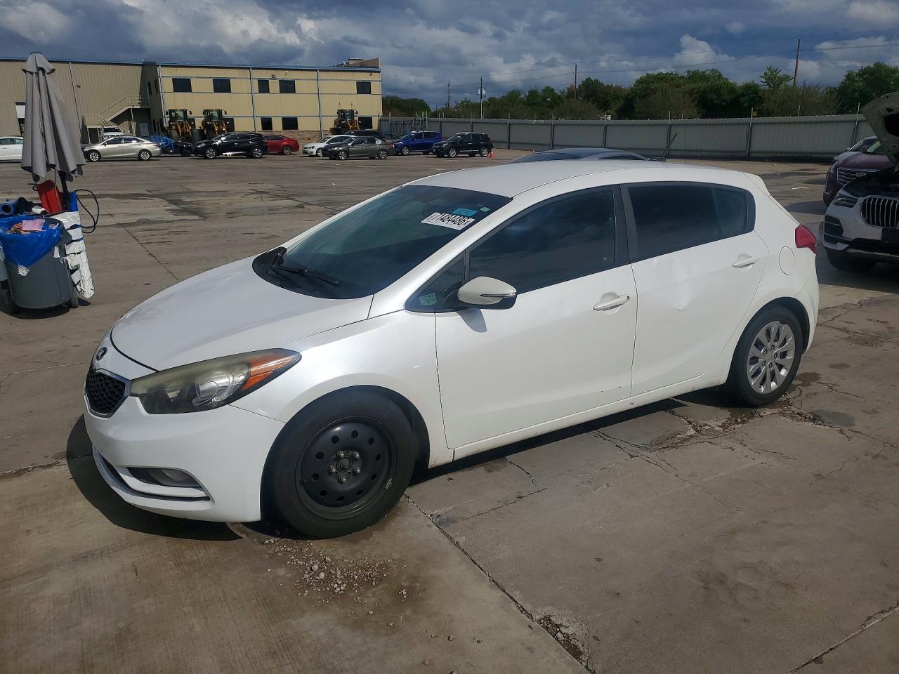 2016 KIA FORTE5 LX | KNAFK5A85G5577428 | UPCARS