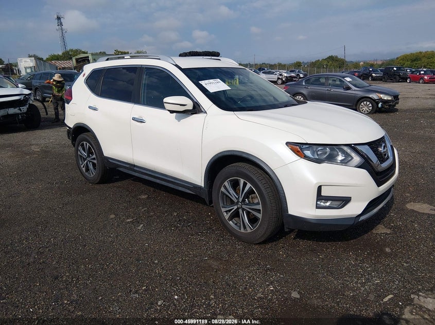2017 NISSAN ROGUE SL | JN8AT2MV7HW261121 | UPCARS