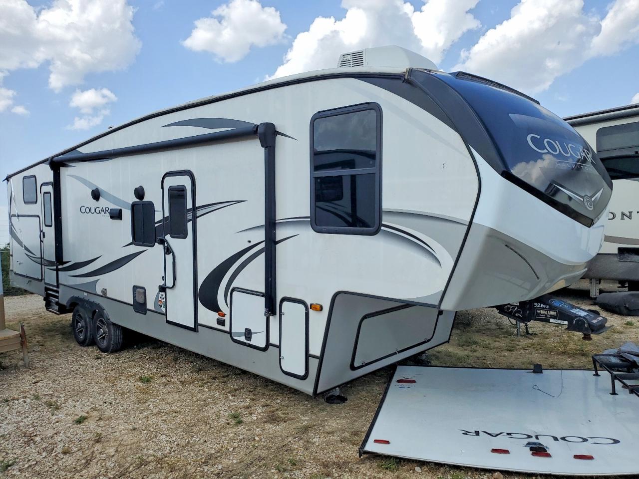 2021 KEYSTONE RV COUGAR SER KEYSTONE  CAMPER | 4YDF32B24M2513092 | UPCARS