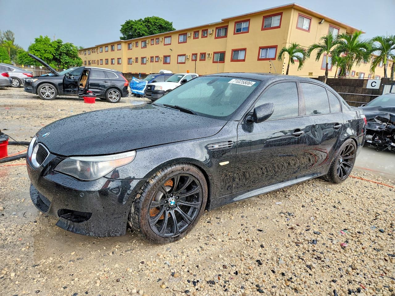 2006 BMW M5 | WBSNB93596B581533 | UPCARS