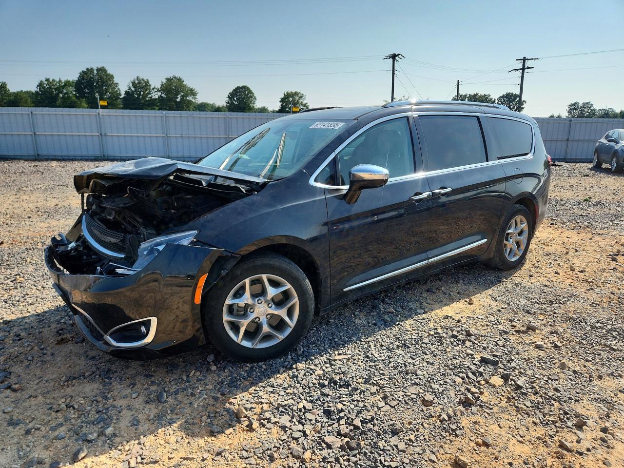 2019 CHRYSLER PACIFICA LIMITED | 2C4RC1GG2KR552079 | UPCARS