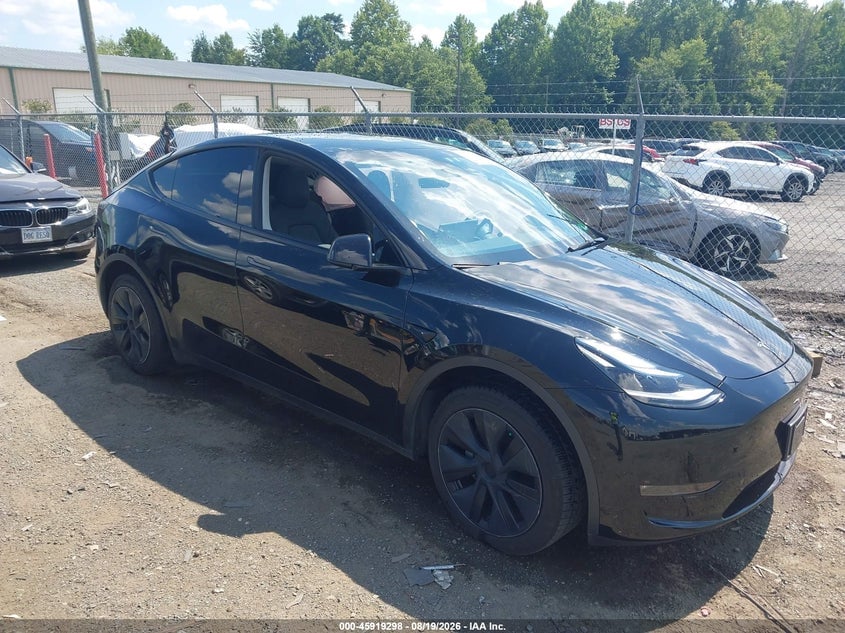 2025 TESLA MODEL Y LONG RANGE DUAL MOTOR ALL-WHEEL DRIVE | 7SAYGDEE6SA340557 | UPCARS