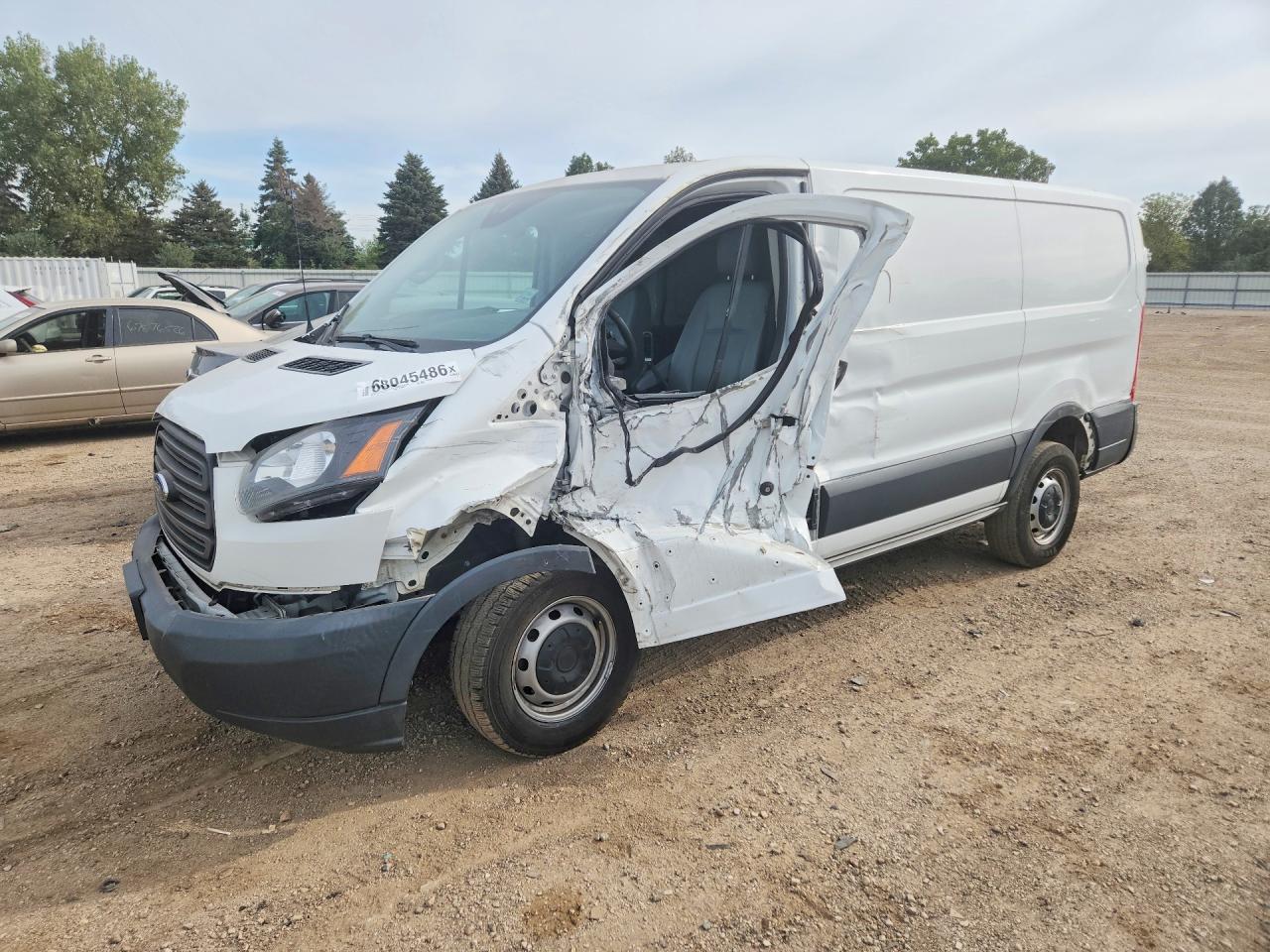2017 FORD TRANSI T-250 | 1FTYR1ZM4HKB15043 | UPCARS