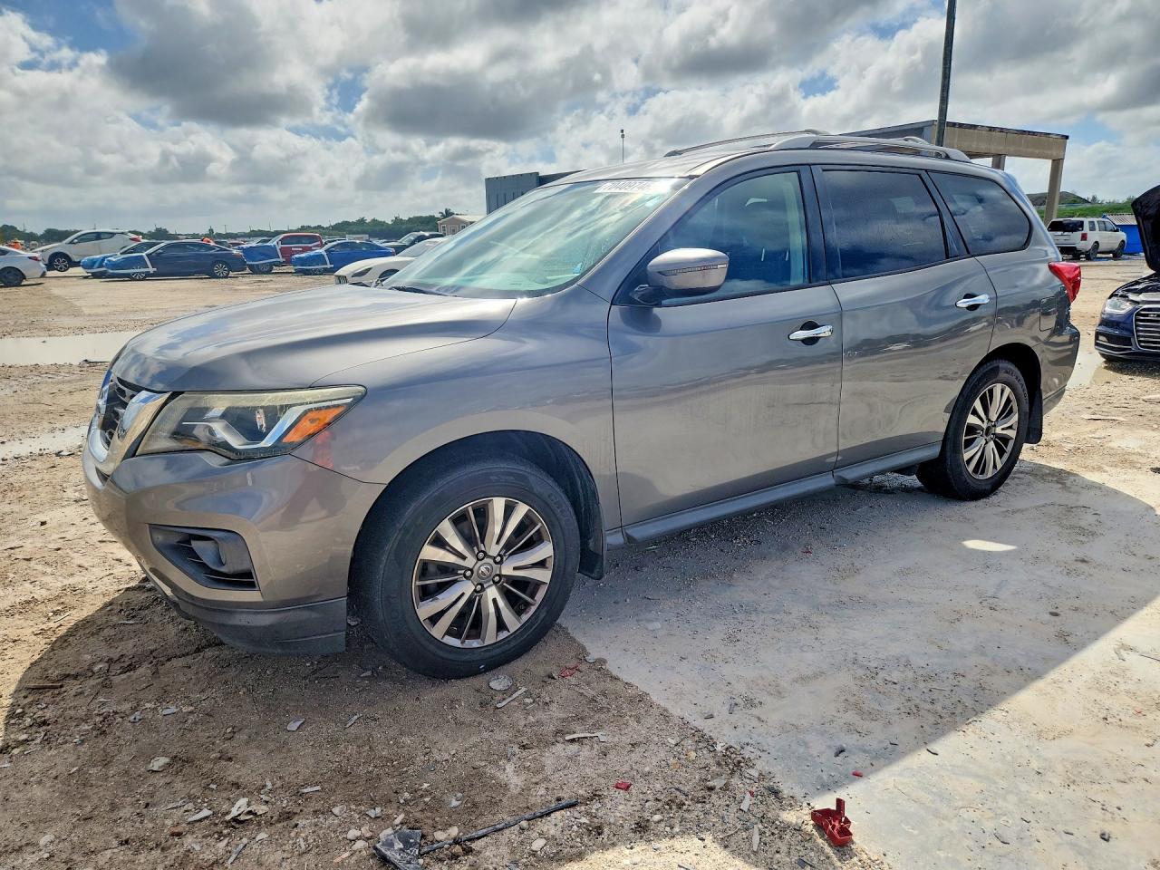 2018 NISSAN PATHFINDER S | 5N1DR2MNXJC614574 | UPCARS