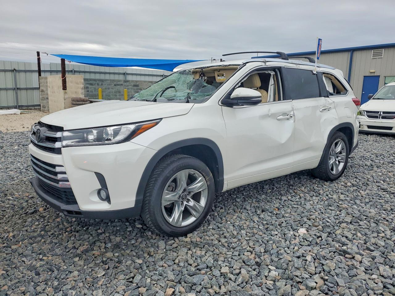 2018 TOYOTA HIGHLANDER LIMITED | 5TDYZRFH3JS283485 | UPCARS