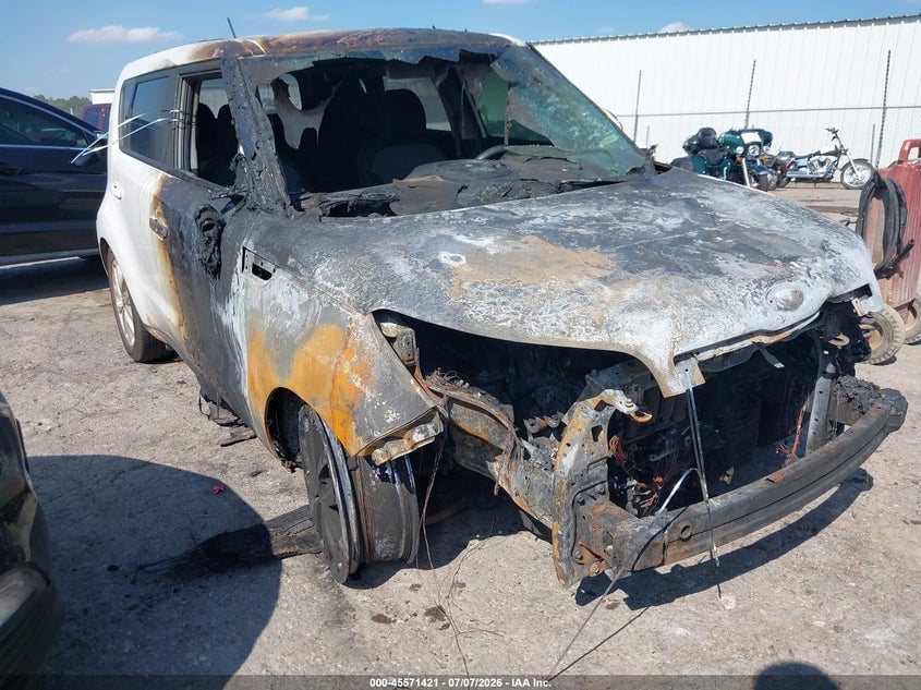 2017 KIA SOUL + | KNDJP3A53H7426795 | UPCARS