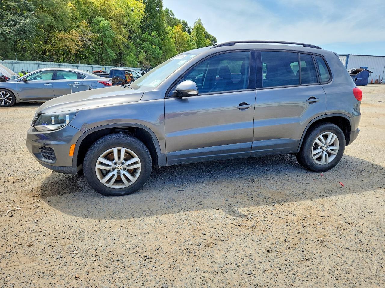 2016 VOLKSWAGEN TIGUAN | WVGAV7AX7GW615979 | UPCARS