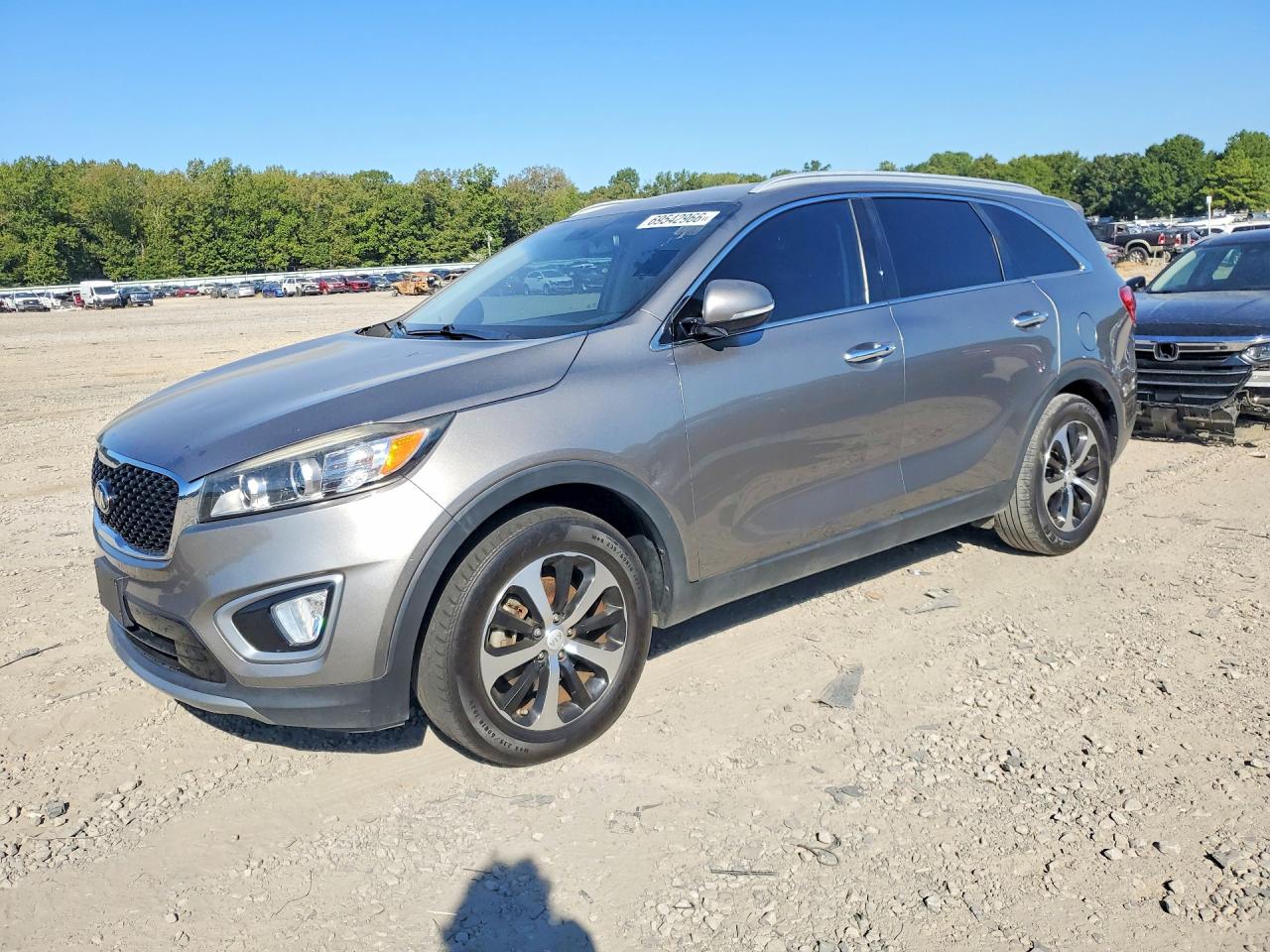 2017 KIA SORENTO EX | 5XYPH4A50HG200746 | UPCARS