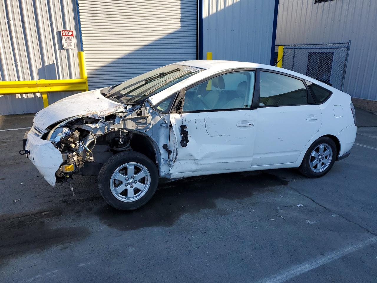 2006 TOYOTA PRIUS BASE | JTDKB20U263193700 | UPCARS