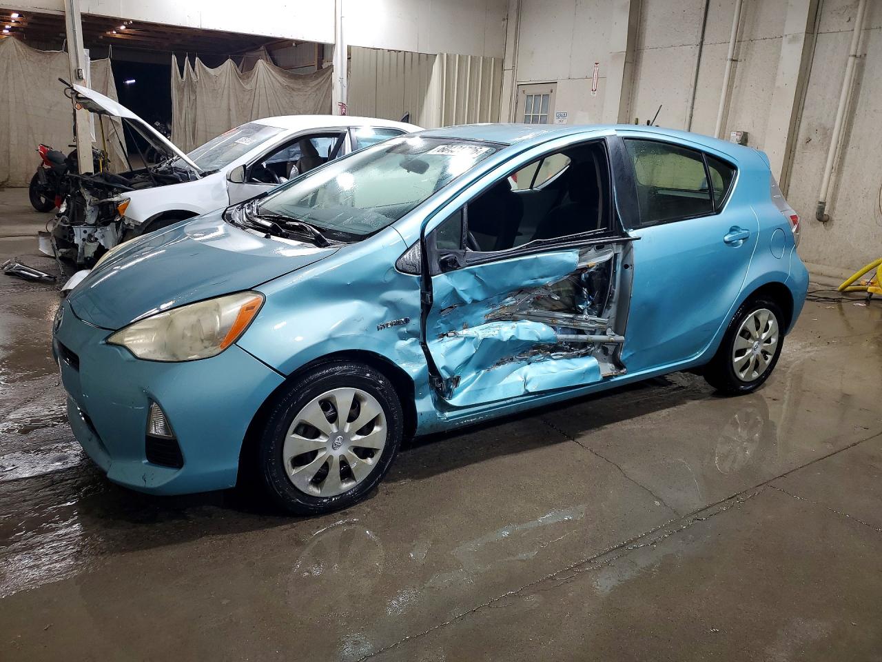 2013 TOYOTA PRIUS TWO | JTDKDTB33D1036366 | UPCARS