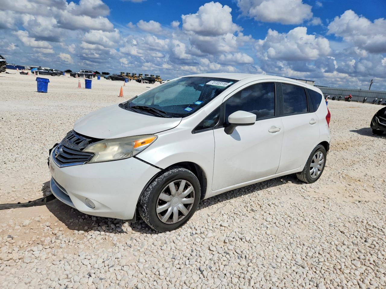 2015 NISSAN VERSA SV | 3N1CE2CP1FL377423 | UPCARS