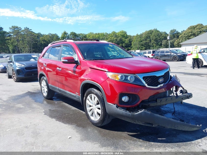 2011 KIA SORENTO EX | 5XYKUCA11BG070366 | UPCARS