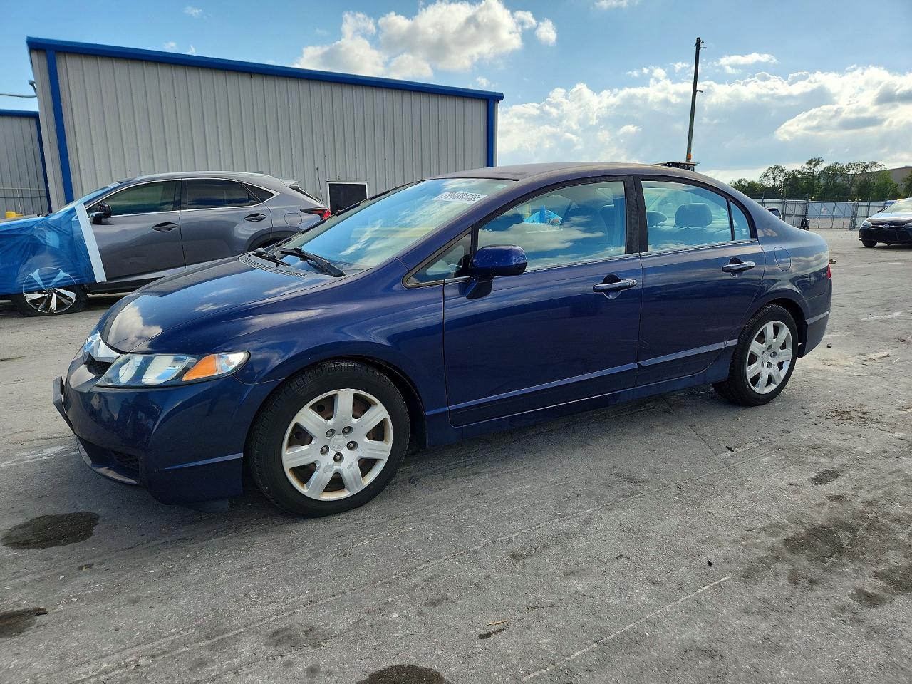 2010 HONDA CIVIC LX | 19XFA1F56AE012422 | UPCARS