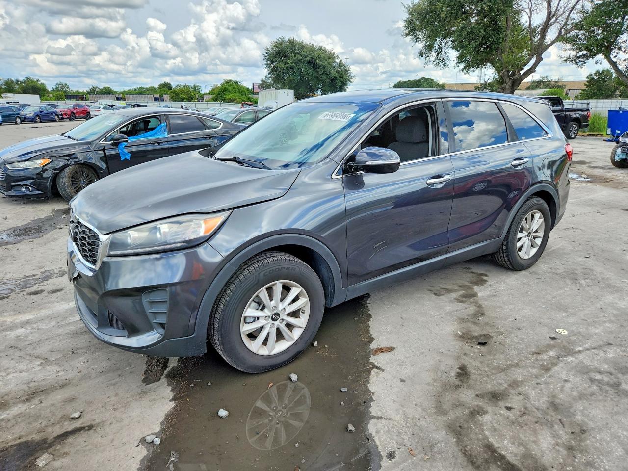 2019 KIA SORENTO LX V6 | 5XYPG4A51KG490747 | UPCARS