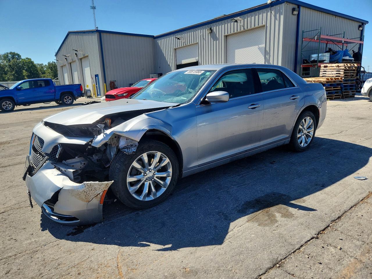 2016 CHRYSLER 300 LIMITED | 2C3CCARGXGH142411 | UPCARS