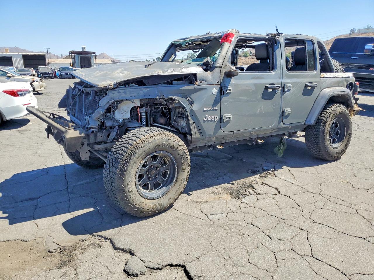 2018 JEEP WRANGLER SAHARA | 1C4HJXEG1JW231700 | UPCARS