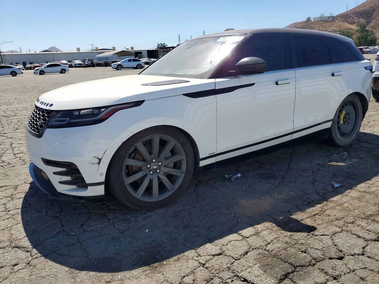 2018 LAND ROVER RANGEROVE R-DYNAMIC HSE | SALYM2RV0JA709677 | UPCARS